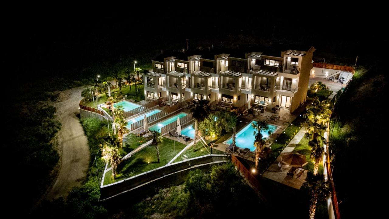 Pefkohori Golden Mountain Beach Villas Eksteriør billede