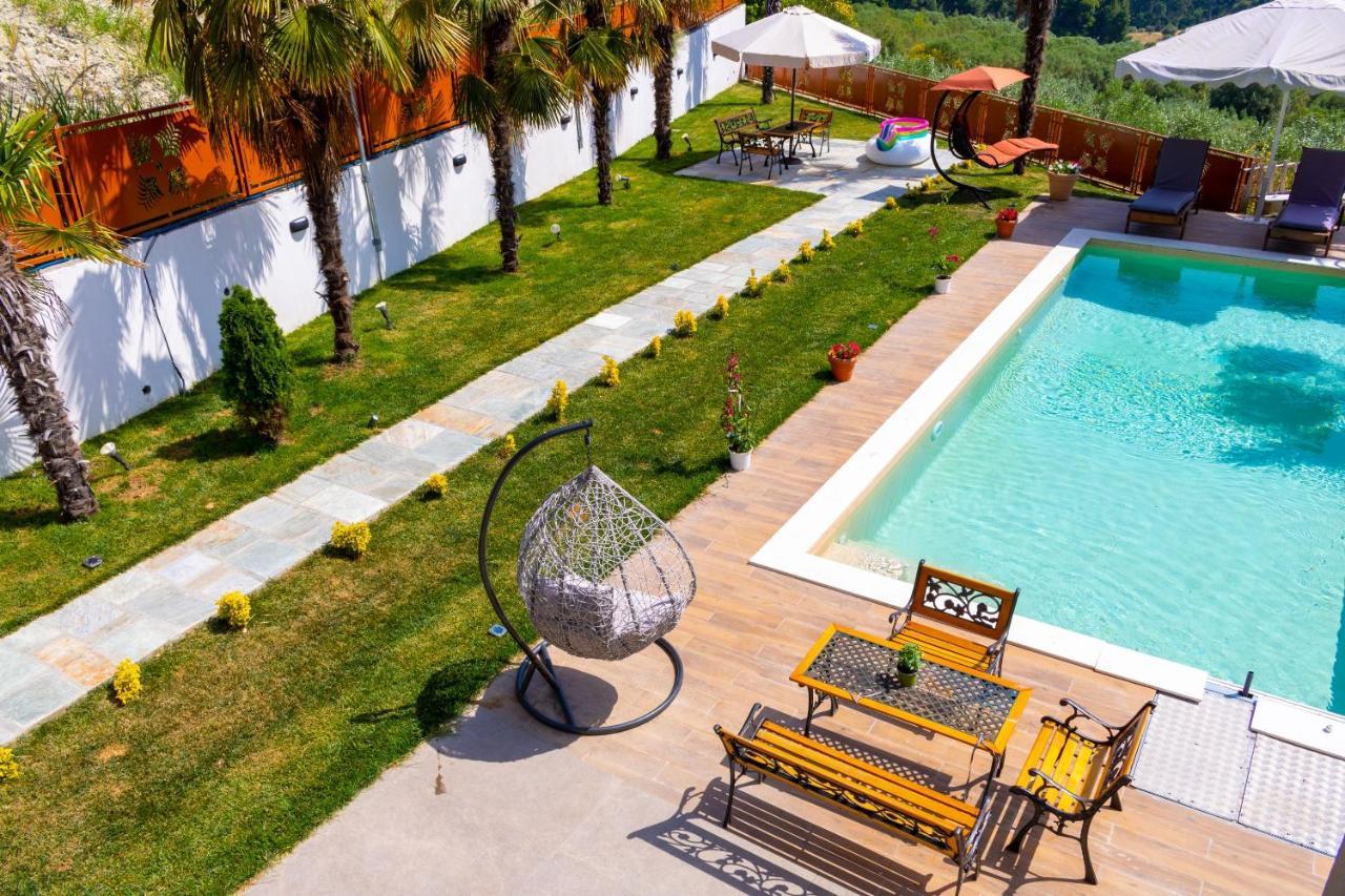Pefkohori Golden Mountain Beach Villas Eksteriør billede