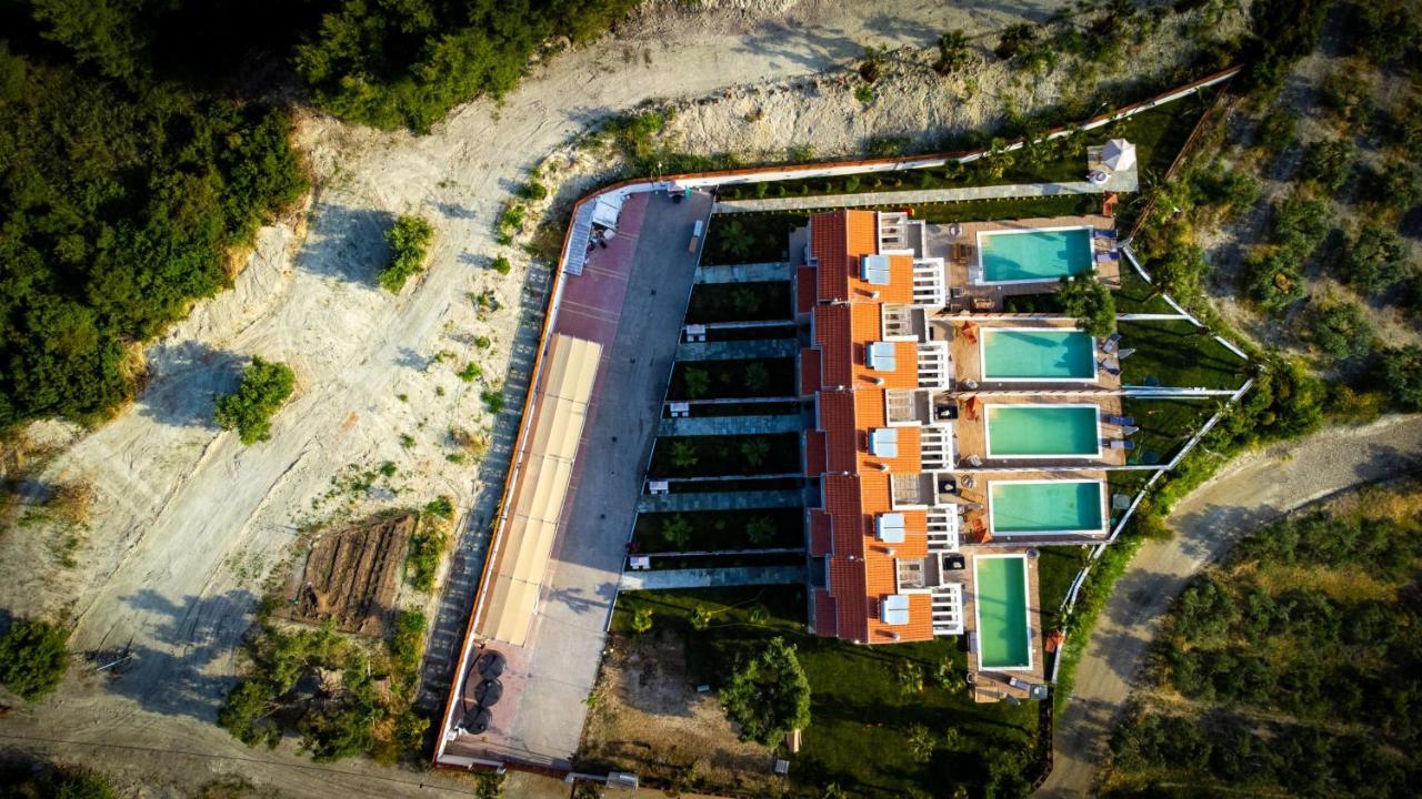 Pefkohori Golden Mountain Beach Villas Eksteriør billede